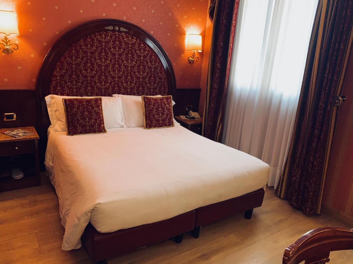 Hotel Vittoria Milano Esterno foto