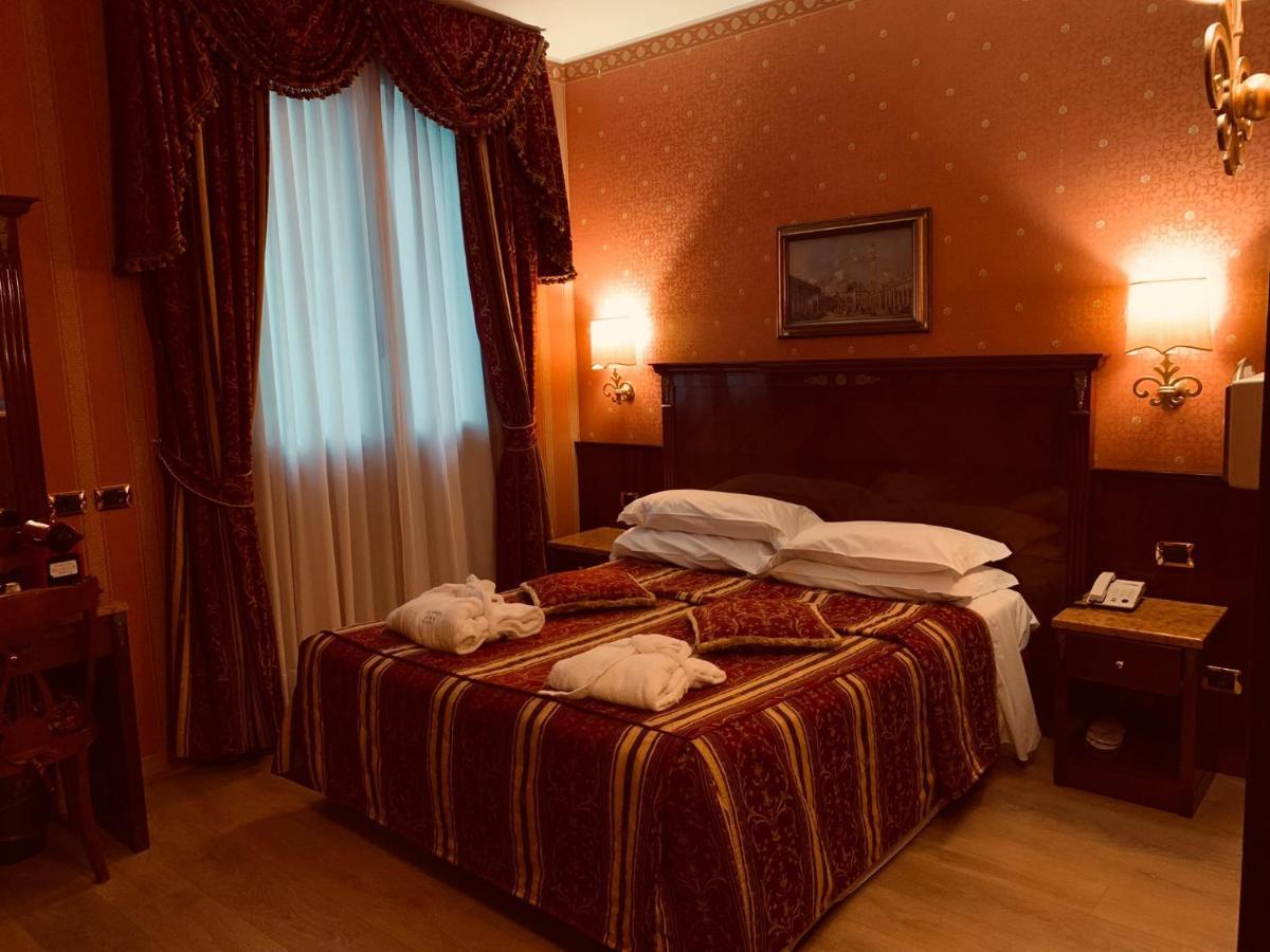 Hotel Vittoria Milano Esterno foto