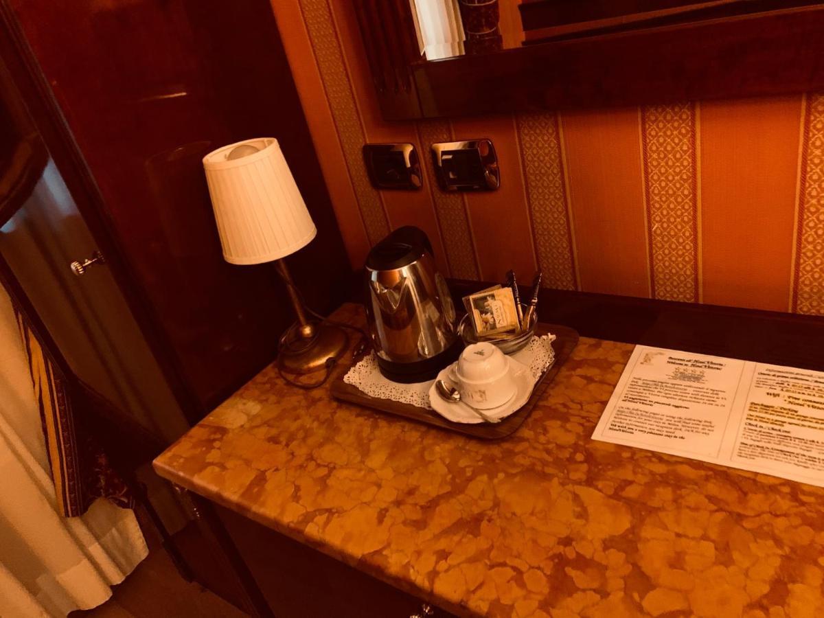 Hotel Vittoria Milano Esterno foto